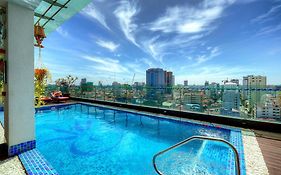 Orussey One Hotel & Apartment